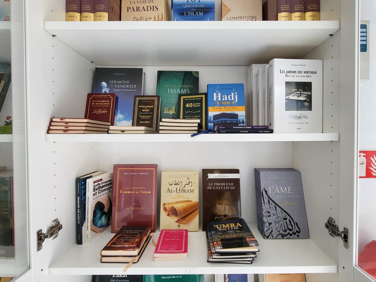 Vente de livres au secrétariat